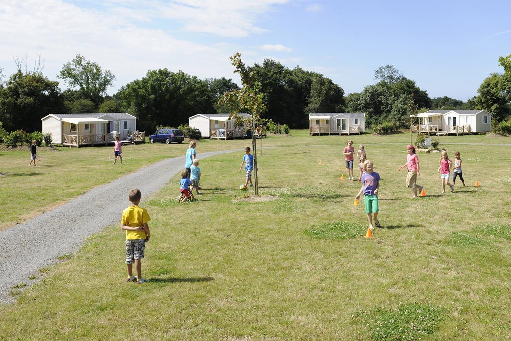 Camping Rcn La Ferme Du Latois Coëx المظهر الخارجي الصورة
