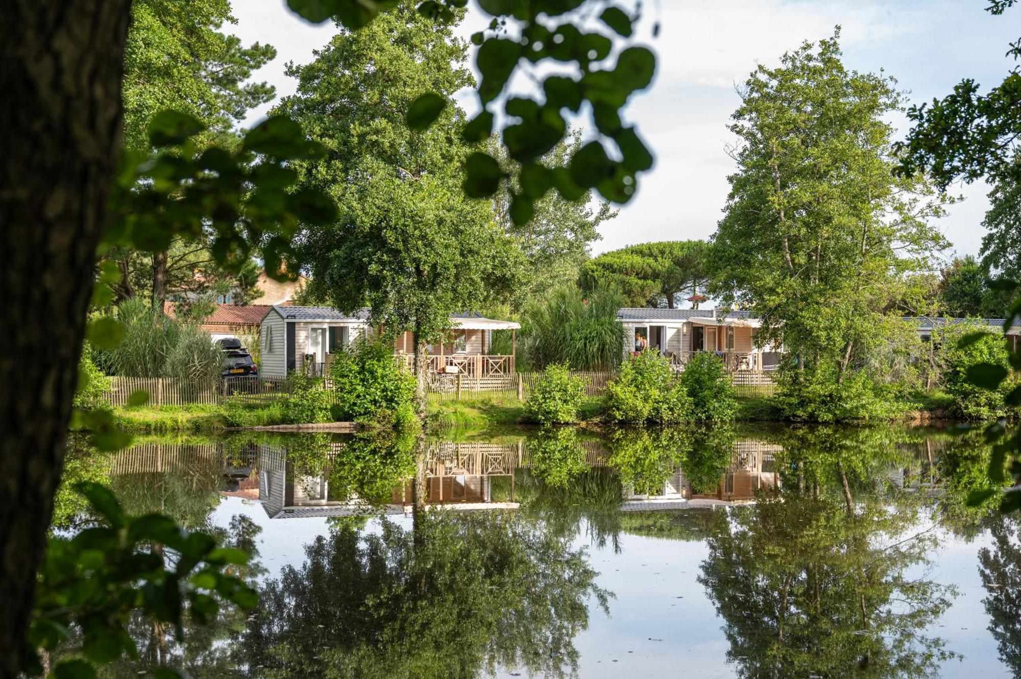 Camping Rcn La Ferme Du Latois Coëx المظهر الخارجي الصورة